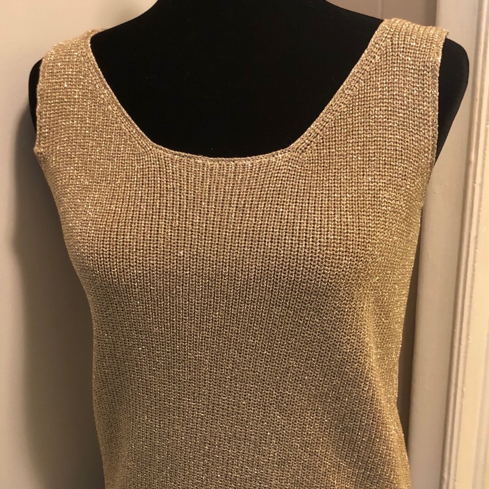 Gold sleeveless shirt